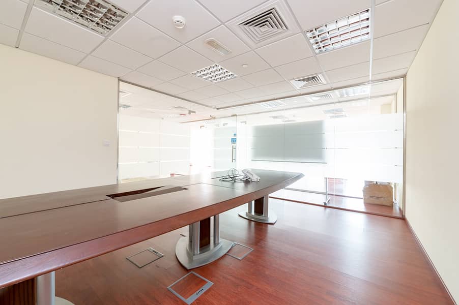 6 Fitted office | Mid floor | Unfurnished | Tiffany