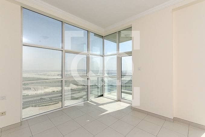 SUNNY | MEYDAN & CANAL VIEW | 2 BALCONIES | DISCOUNTED.