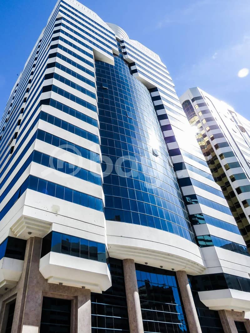 Квартира в улица Аль Наджда, 2 cпальни, 130000 AED - 5182093