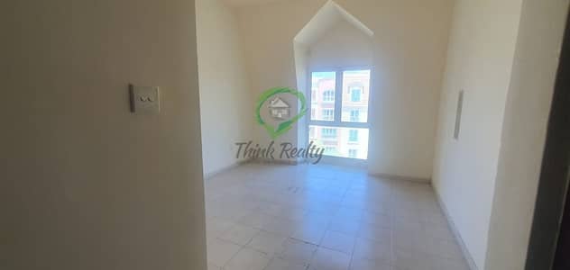1 BHK U Type Big Apartment with Sun Rise Facing . IN MED with garden view