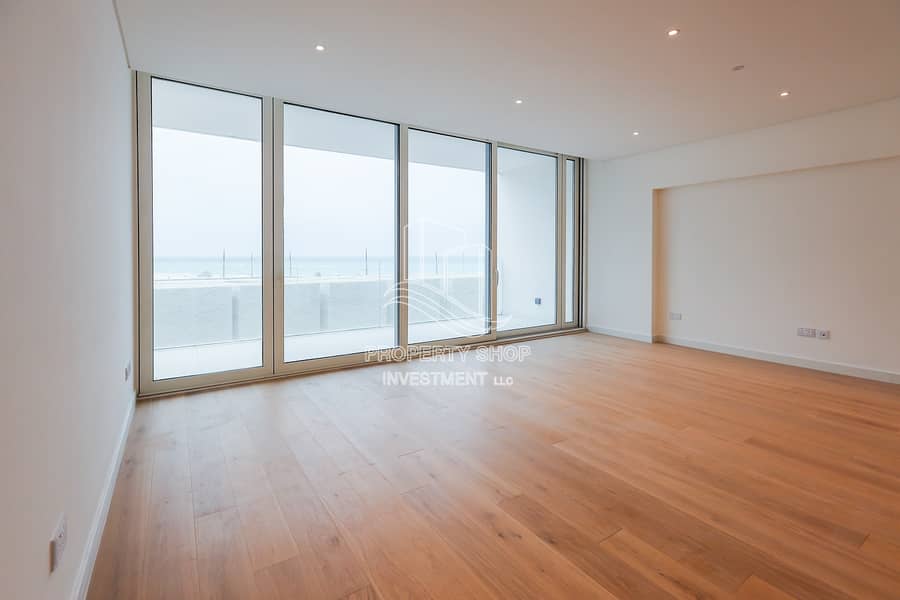 4 Hot Price! Beautiful Residence Partial Sea View from Balcony