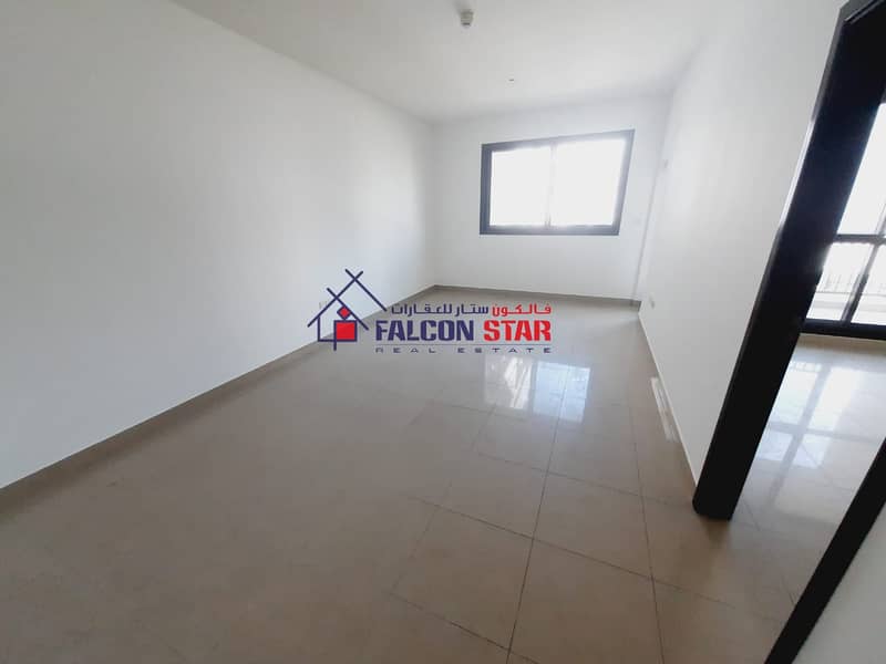 2 GARDEN AND POOL VIEW - BRIGHT 1 BEDROOM HUGE BALCONY - CLOSE KITCHEN