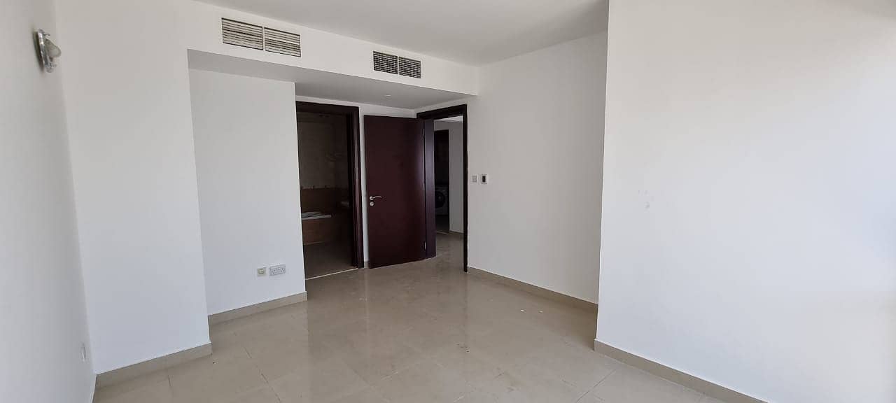5 Vacant Higher Floor | Large 1 bed | Dubai Gate 1