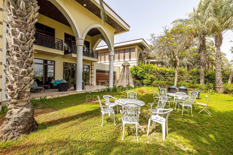 25 Private Luxury Serviced Villa | Spacious