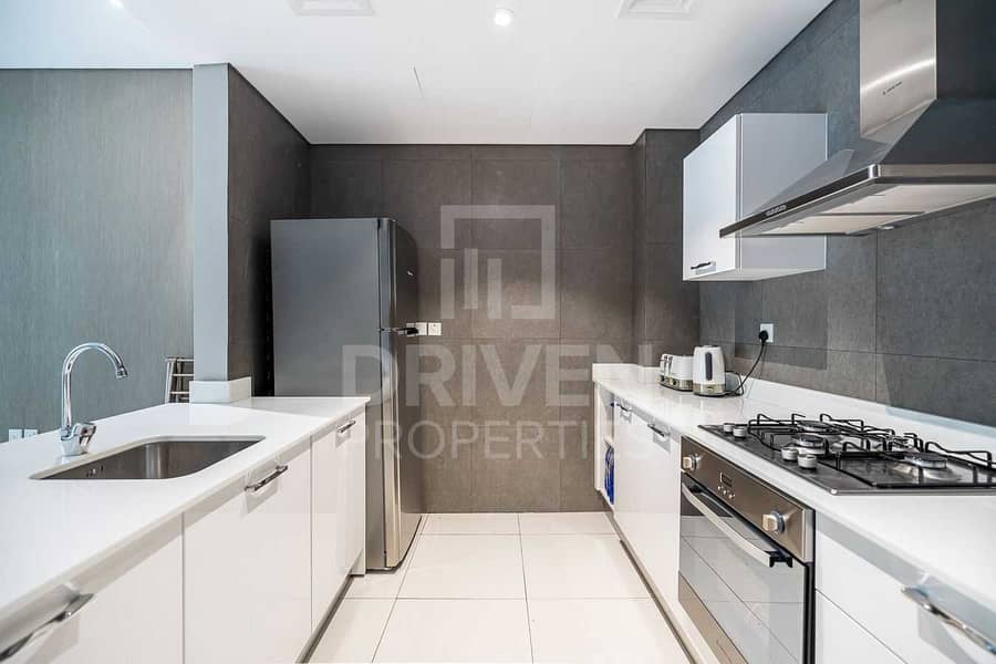 11 Modern | Best Location | Equipped Kitchen