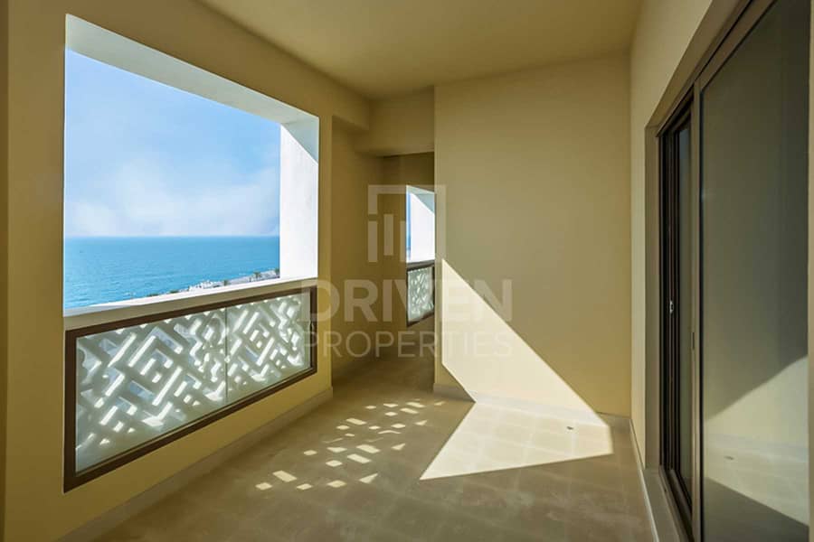 8 Huge Unit and Well-kept w/ Full Sea View