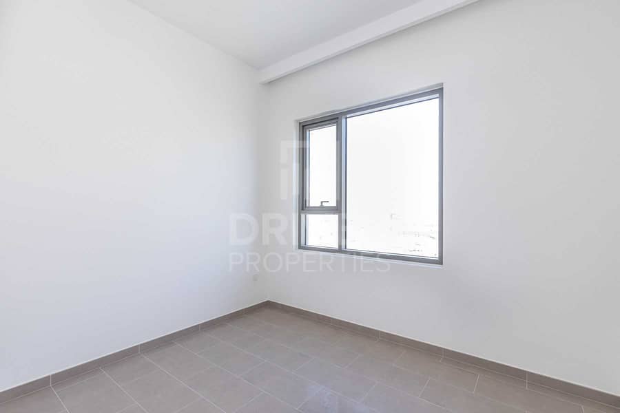 3 Brand New Apartment with Community Views