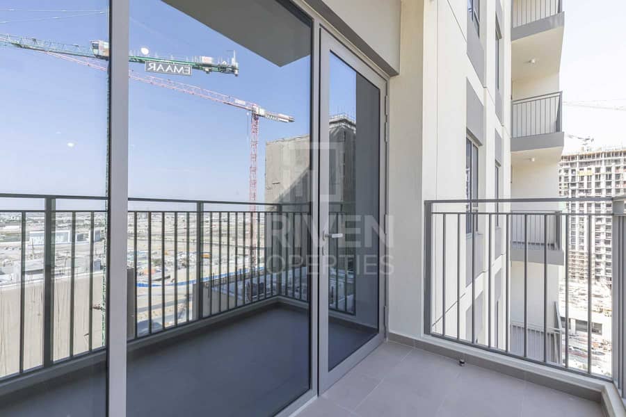 8 Brand New Apartment with Community Views