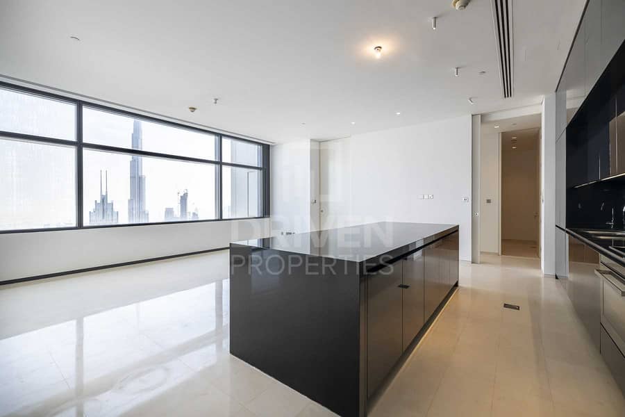 15 Large Duplex Penthouse | Prime Location