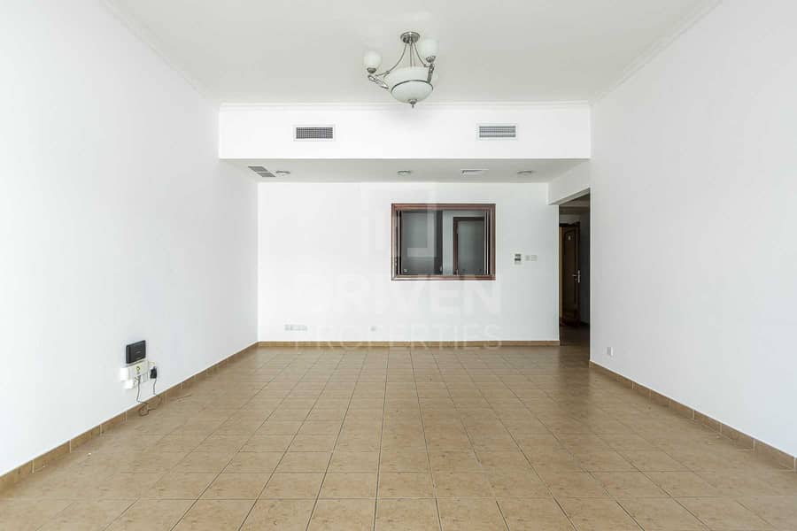 Spacious Apt | Terrace | with Maids Room Spacious Apt | Terrace | with Maids Room
