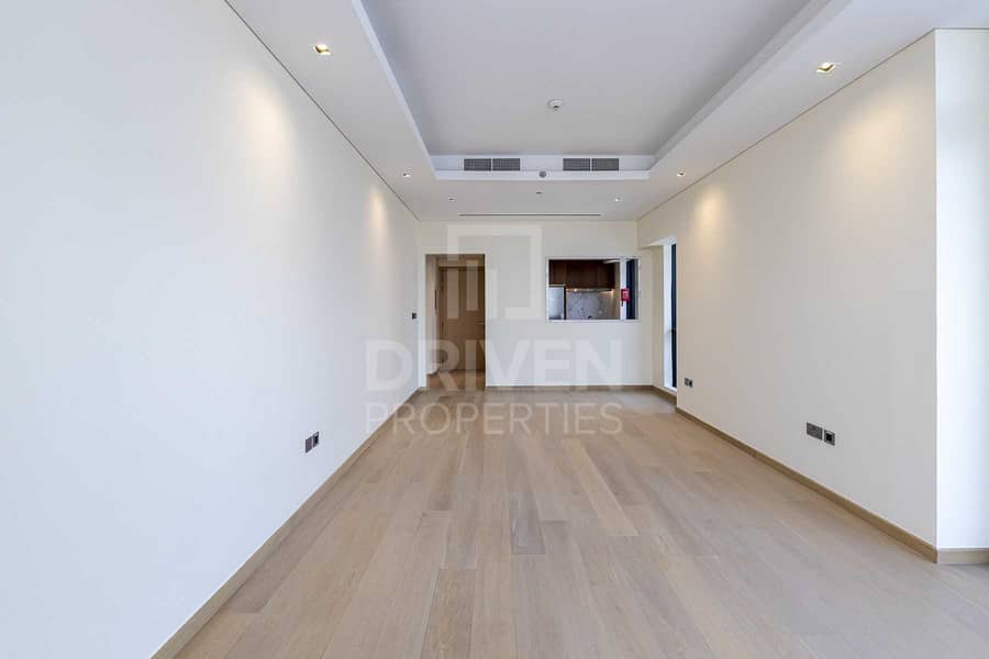 2 Spacious 1 Bed Apt with Balcony | Lovely