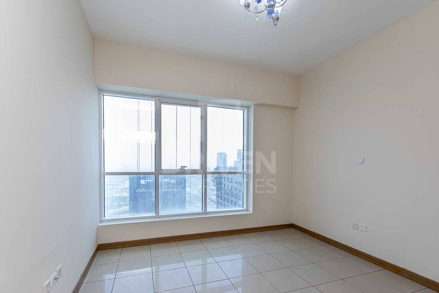 12 Spacious and High Floor Unit | Golf View