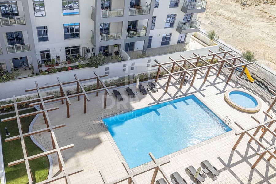 11 Ready to move in Apartment w/ Pool Views