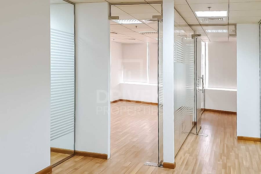 4 Well-manage and Spacious | Fitted Office