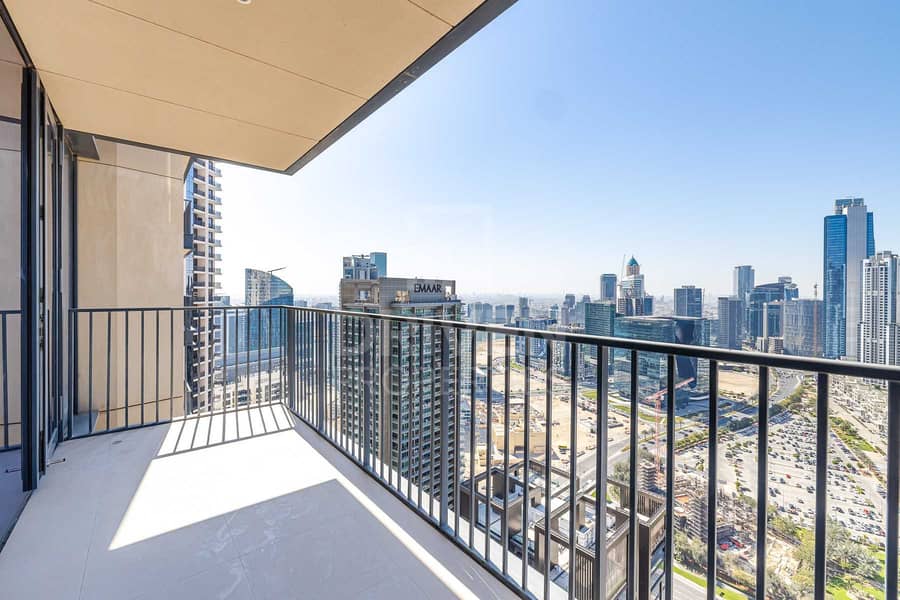 17 Burj Khalifa View |  Brand New Apartment
