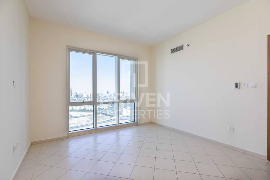 5 Magnificent 2 Bed Apartment with Balcony