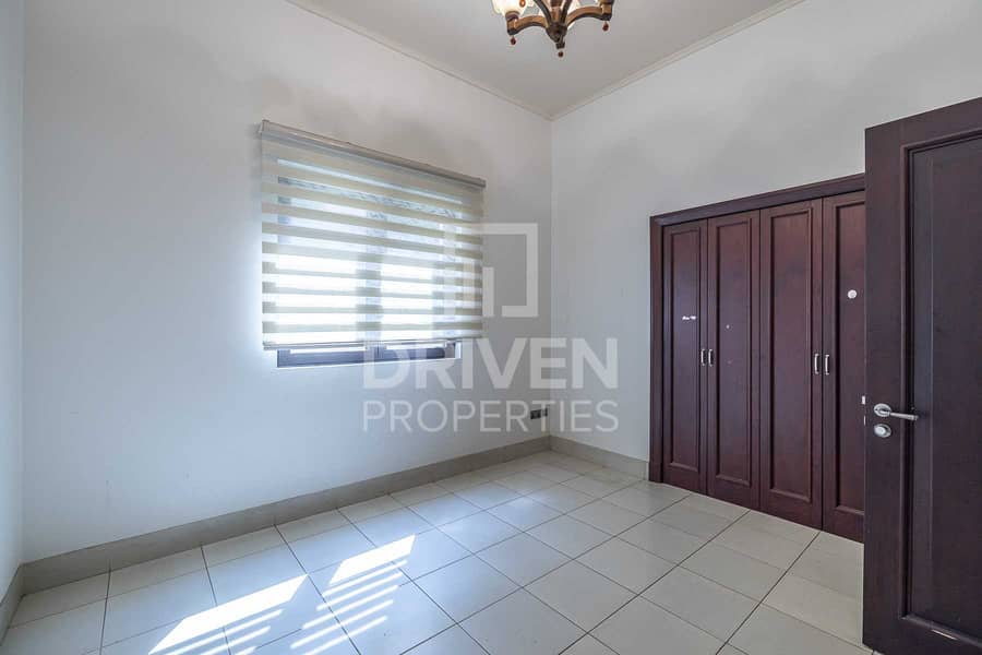 12 Bright | Spacious 3 Bed | Private Garden