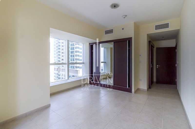 10 Vacant 2 Bedroom Apt with Partial Sea View