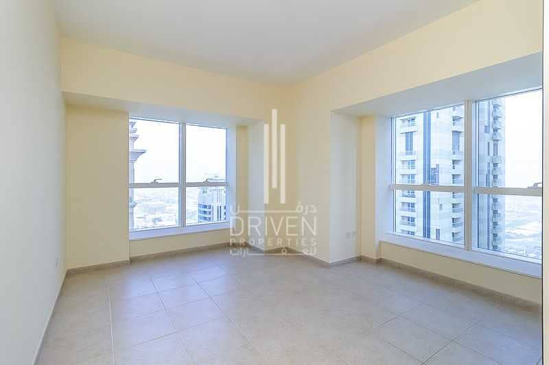 12 Vacant 2 Bedroom Apt with Partial Sea View