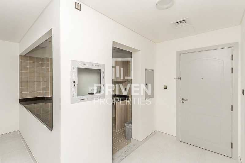 11 Bright 1 Bedroom Unit | Ready to move-in
