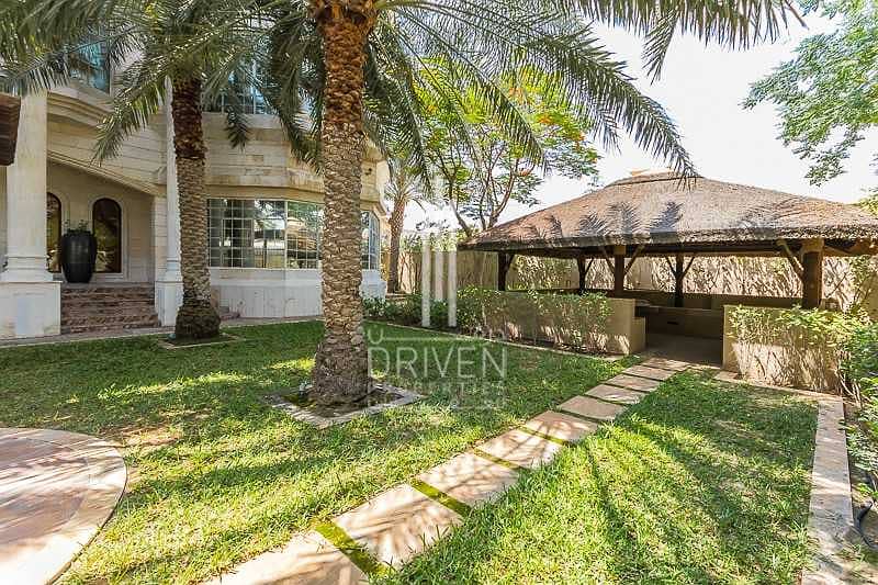 10 Vacant Stunning 7BR Villa | Private Pool