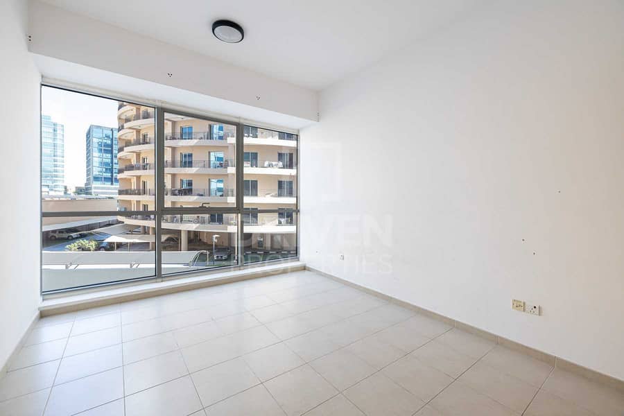 22 Spacious Layout | Well-managed Apartment