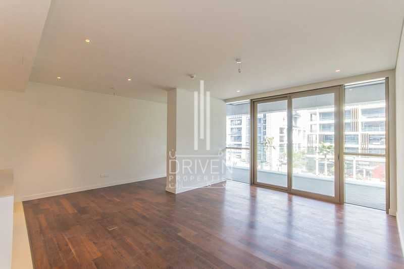 4 Lovely 2 Beds Apartment | Boulevard View