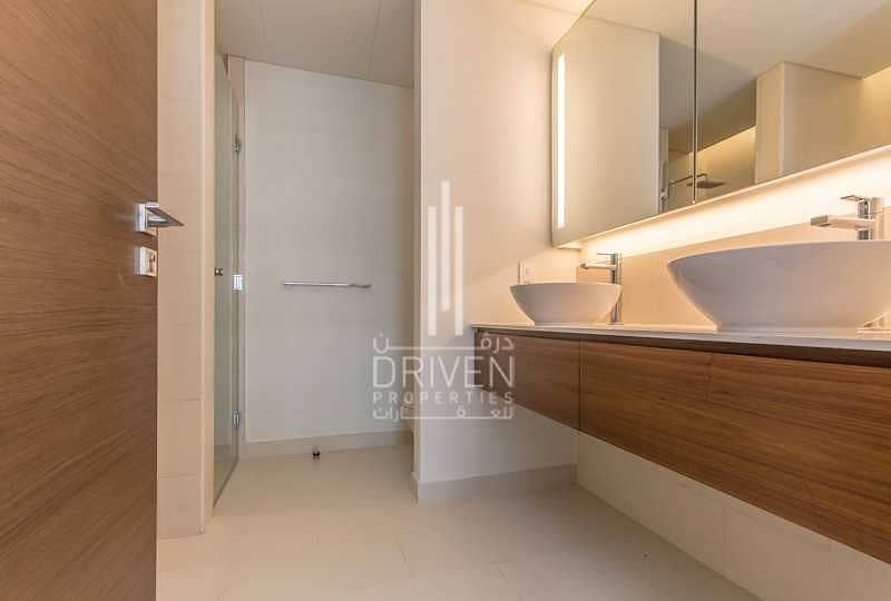 6 Lovely 2 Beds Apartment | Boulevard View