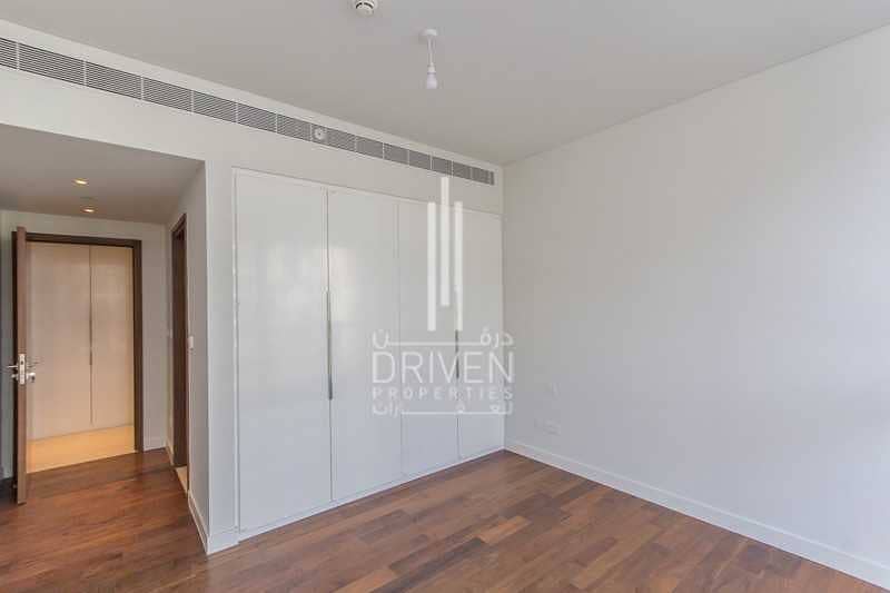 8 Lovely 2 Beds Apartment | Boulevard View