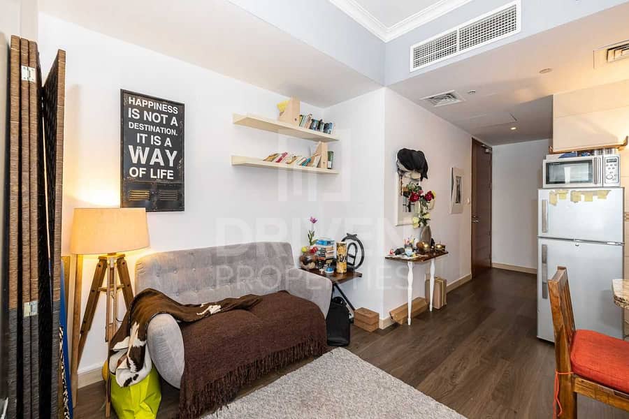 Next to Metro | Amazing Apt w/ Park View