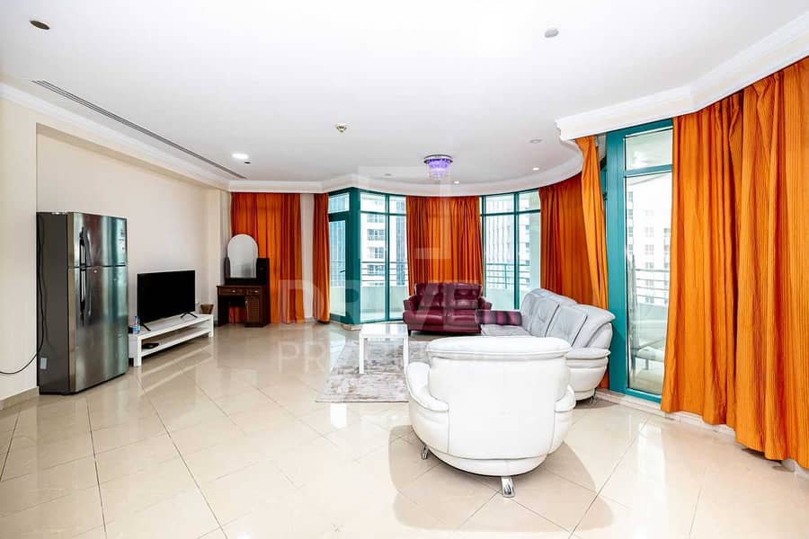 High Floor and Sea View Apt w/ Maid Room High Floor and Sea View Apt w/ Maid Room