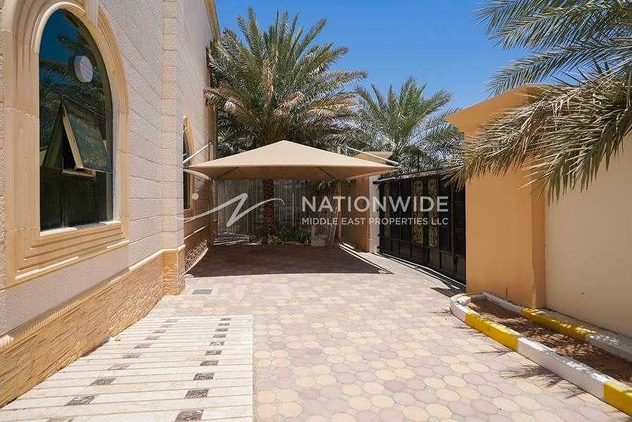 Stunning Four Bedroom Villa for Rent in Al Shaib Al AShkhar