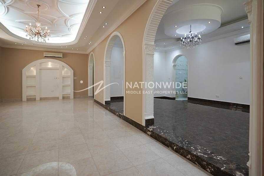 3 Stunning Four Bedroom Villa for Rent in Al Shaib Al AShkhar