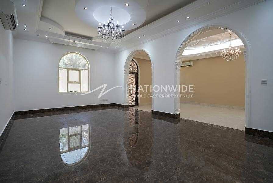 4 Stunning Four Bedroom Villa for Rent in Al Shaib Al AShkhar