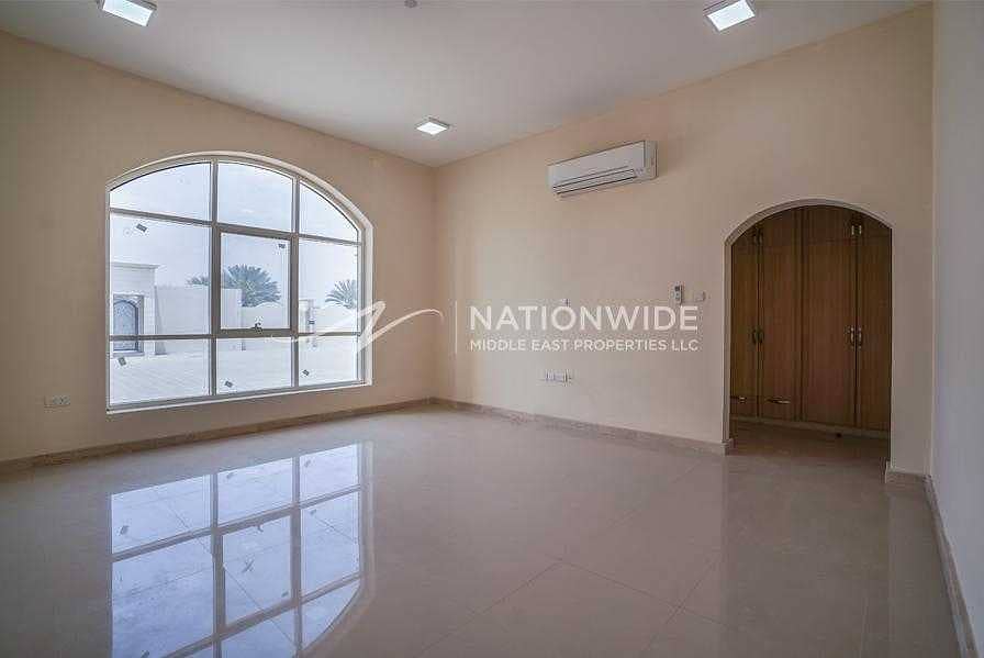 5 Very Spacious 11 BR |Semi Independent villa  for Rent