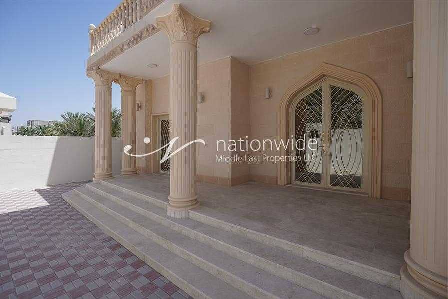 2 very large and Spacious 6 Bedroom Villa in Falaj Hazzaa