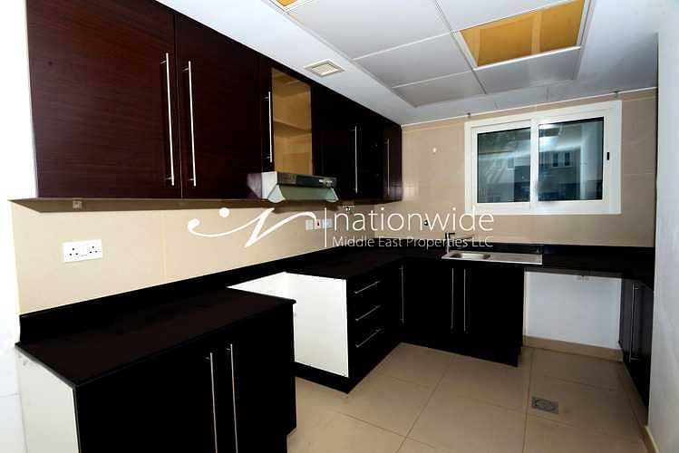 7 A Single Row Convenient Villa Near Bus Station