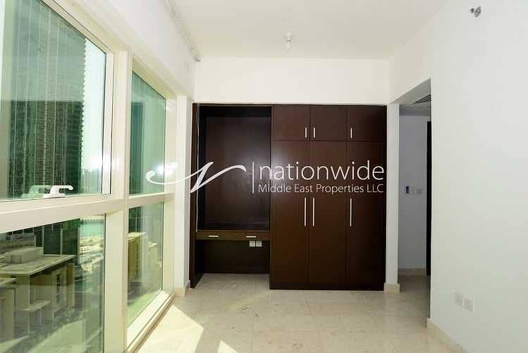6 A Stunning and Modern Apartment with Rental Back