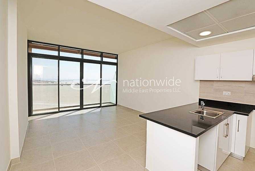Up To 3 Payments! Lavish Living In This Studio Unit Up To 3 Payments! Lavish Living In This Studio Unit
