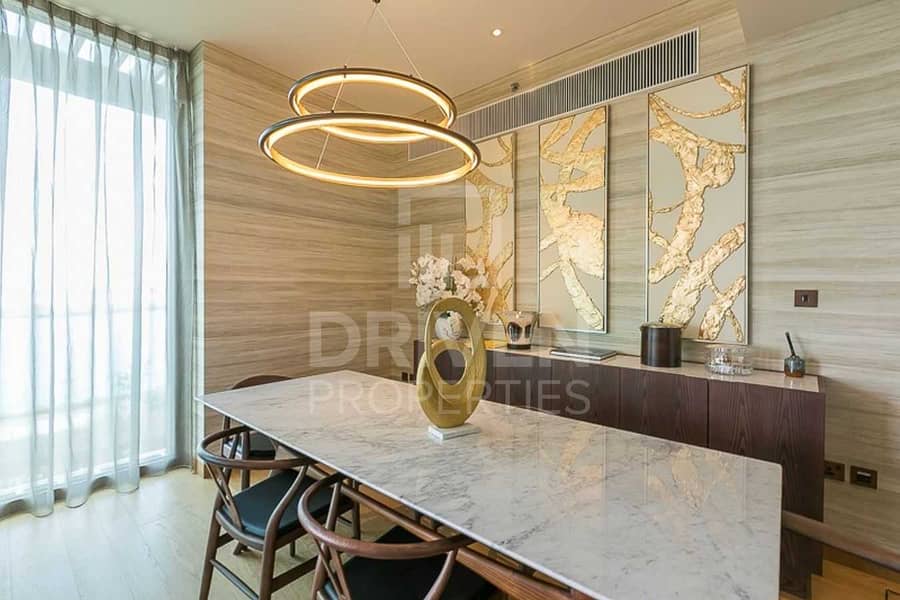 5 Elegant and Modern Apt | Well-maintained