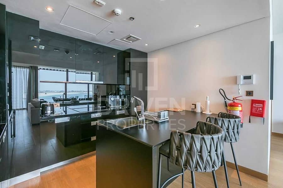 19 Elegant and Modern Apt | Well-maintained