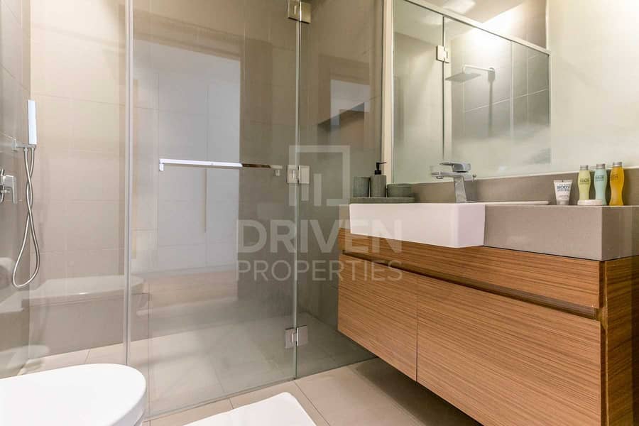 6 Bright and Furnished Apt | Boulevard View