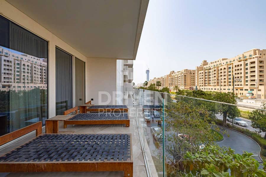 16 Luxurious 3 Bedroom Apt in Palm Jumeirah