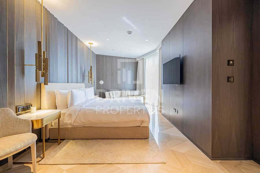 18 Luxurious 3 Bedroom Apt in Palm Jumeirah