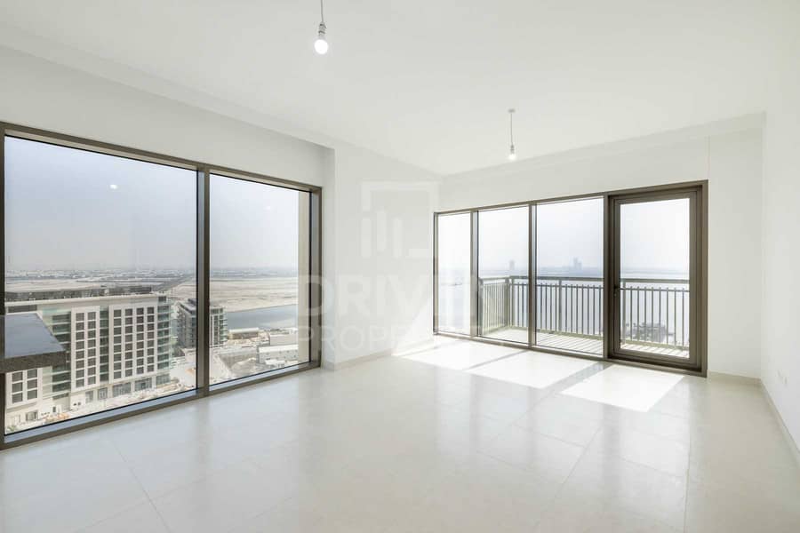 Best Apartment w/ View of Burj and Creek