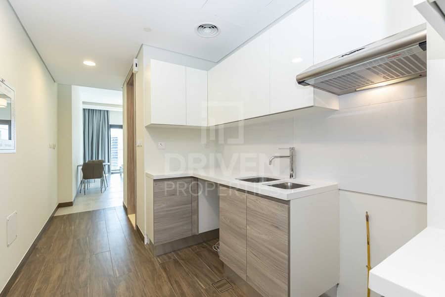 6 Fully Furnished | High Floor | Brand New