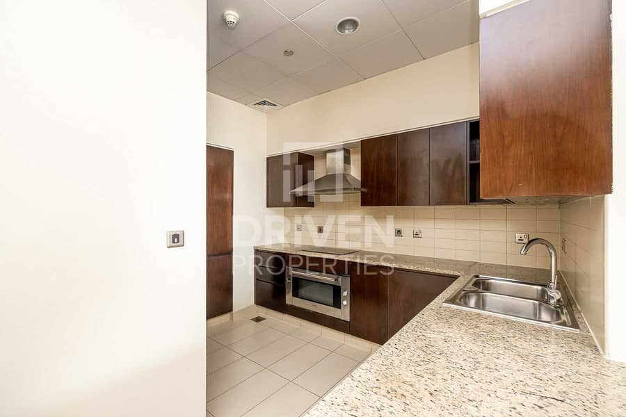 6 Spacious and Well-managed 1 Bedroom Unit