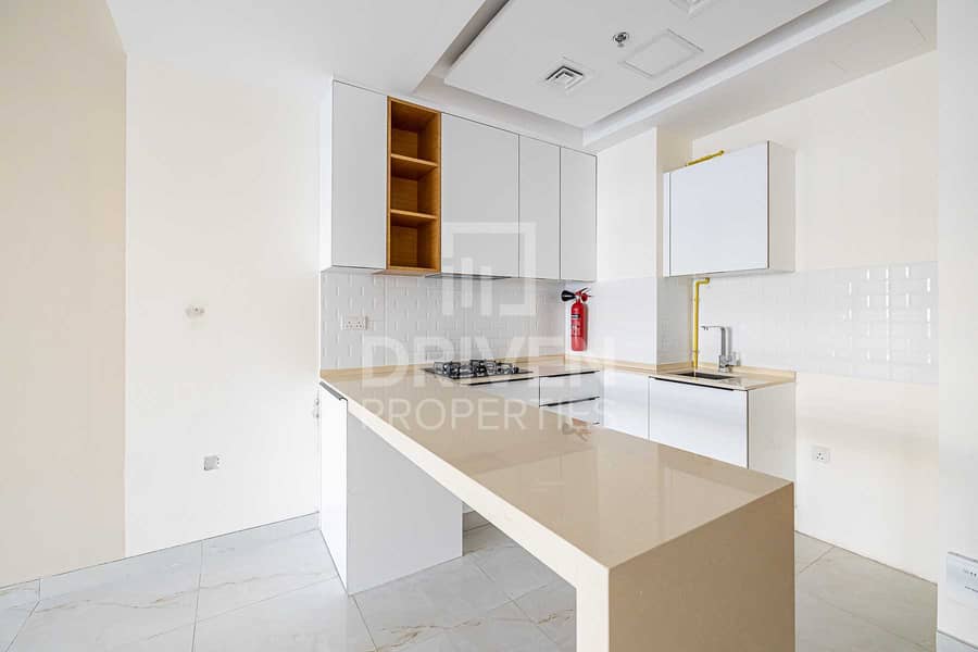 3 Bright and Well-maintained 1 Bed Apt