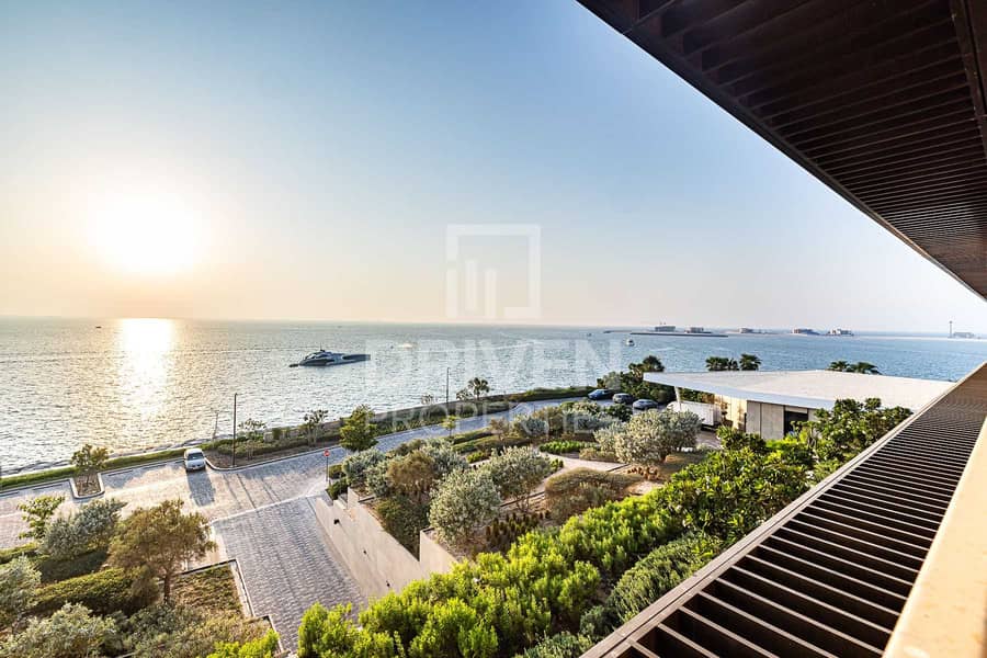 2 High Floor and Elegant Apt with Full Sea View