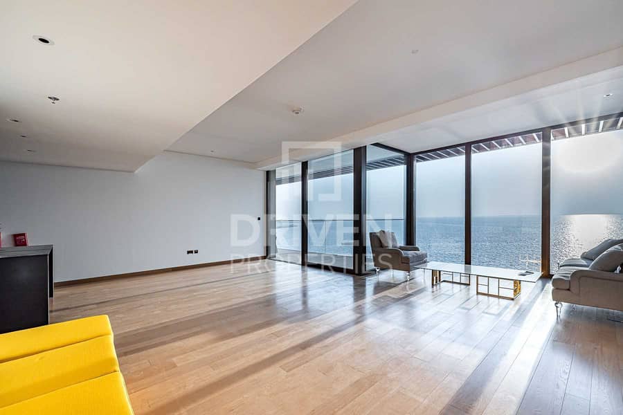 5 High Floor and Elegant Apt with Full Sea View